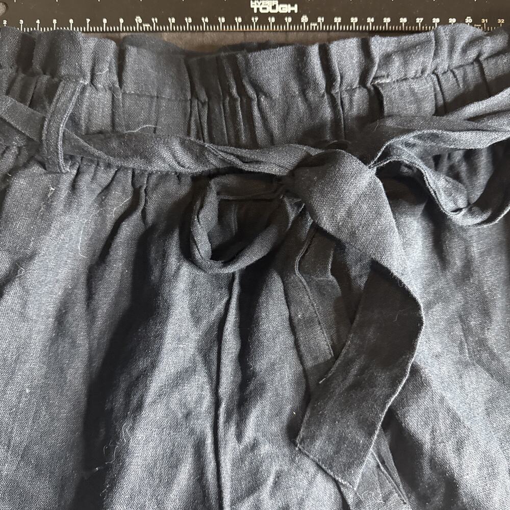 Have Linen Shorts - Picture 3 of 6